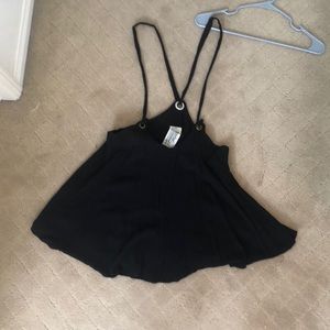 Skirt with suspended